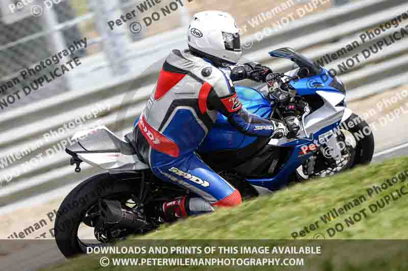 cadwell no limits trackday;cadwell park;cadwell park photographs;cadwell trackday photographs;enduro digital images;event digital images;eventdigitalimages;navarra;no limits trackdays;peter wileman photography;racing digital images;trackday digital images;trackday photos